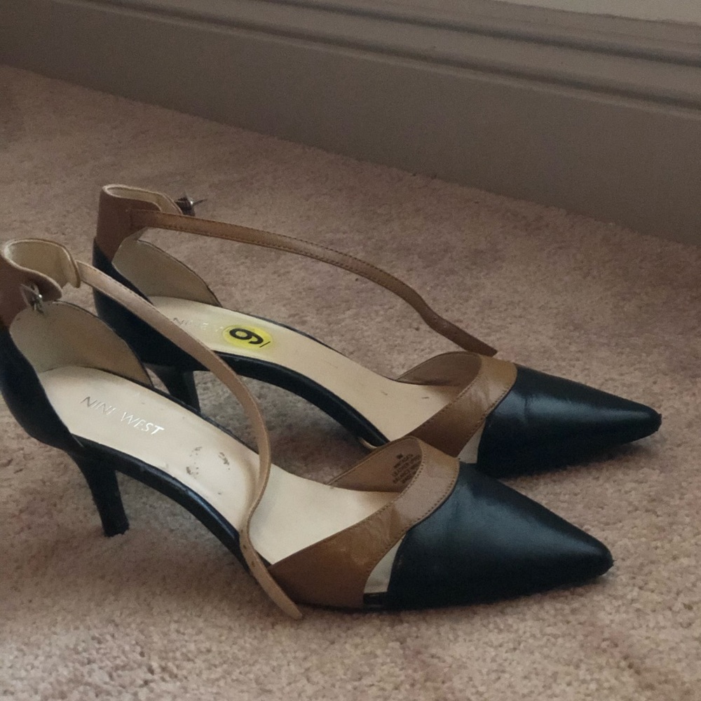 Shoes - Picture 2 of 5